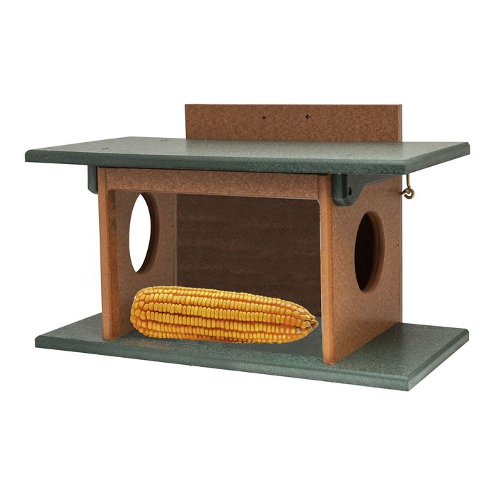 Squirrel corncob feeder