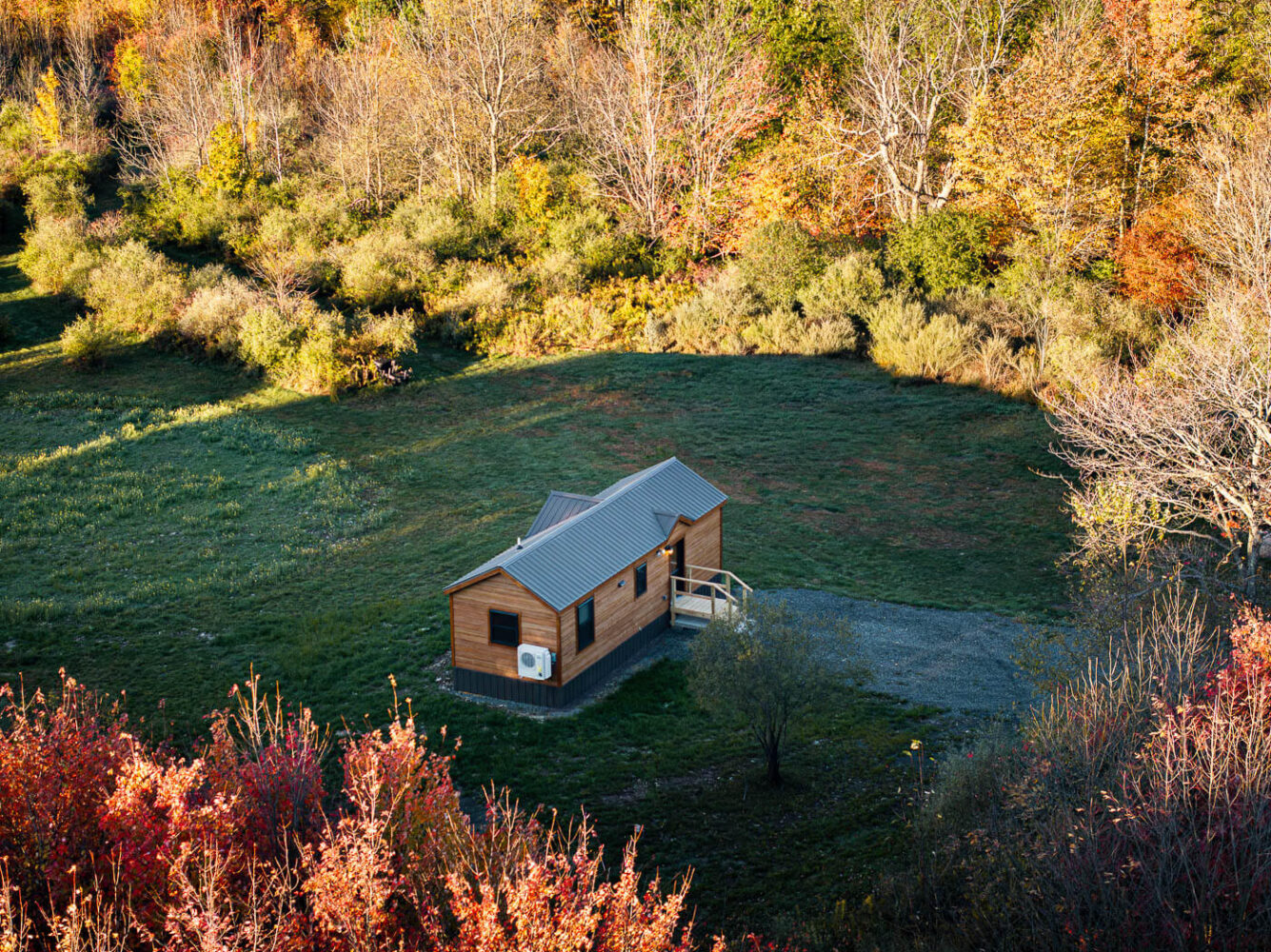 Beaverdam Style 1 aerial view of the side and back
