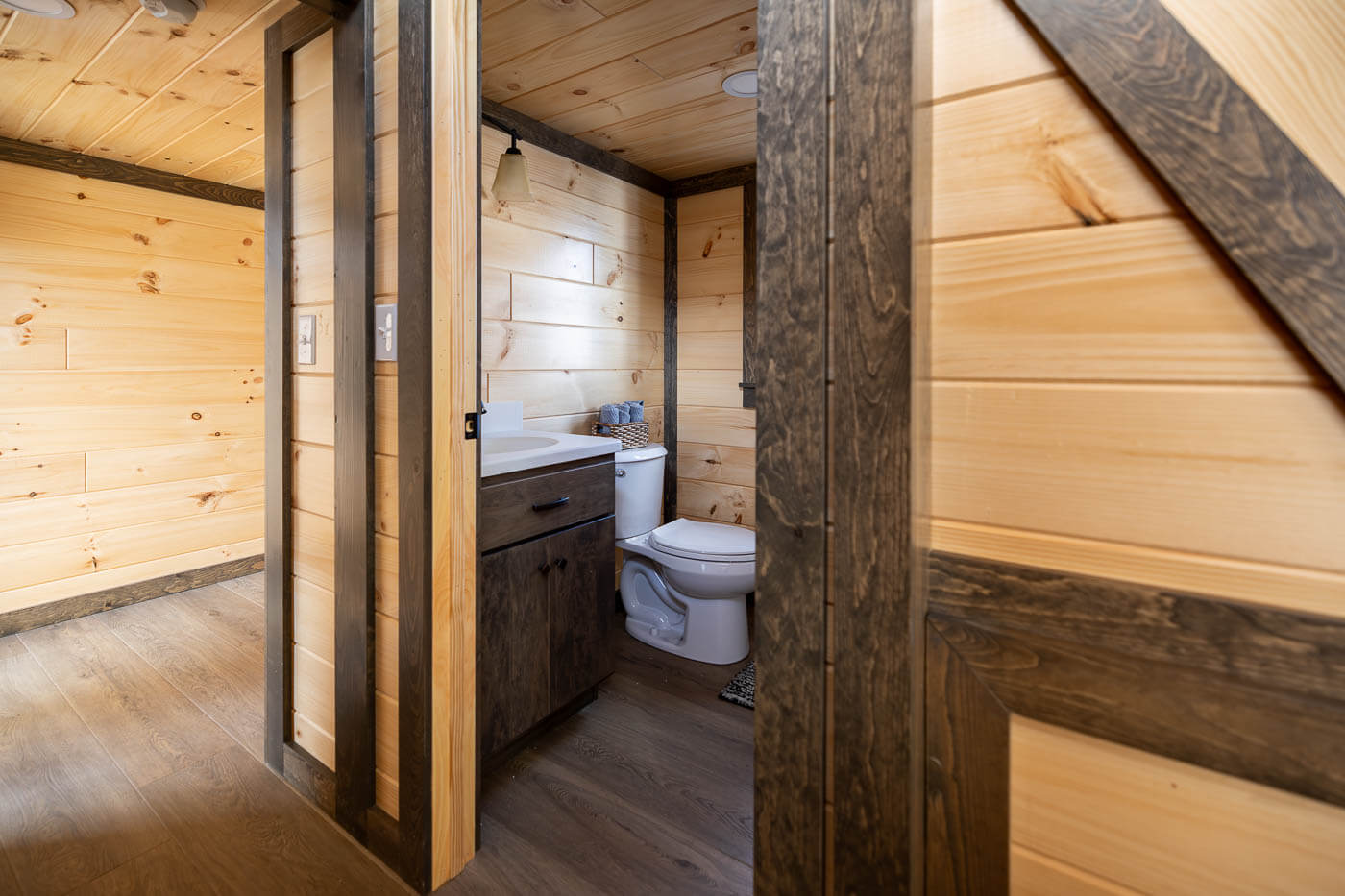 Beaverdam Style 2 bathroom
