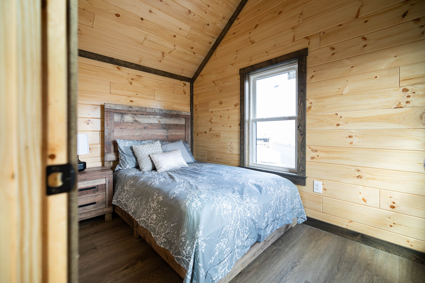 Beaverdam Style 2 bedroom